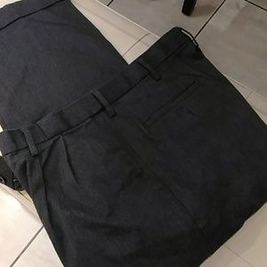 Dockers khakis size 34x32